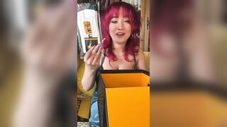 100,000 subscribers celebratory orgasm! & Pornhub gift unboxing!