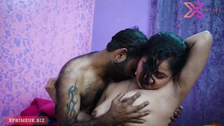 Hot Desi Beautiful Indian Bhabhi Hardcore Sex With Milk Man